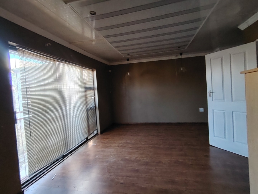 4 Bedroom Property for Sale in Mandela View Free State